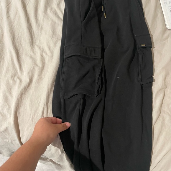 Guess joggers - Picture 2 of 3